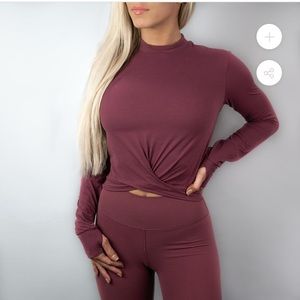 BuffBunny Knotty & Nice crop top